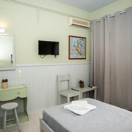 Πανσιόν Vivian 4*